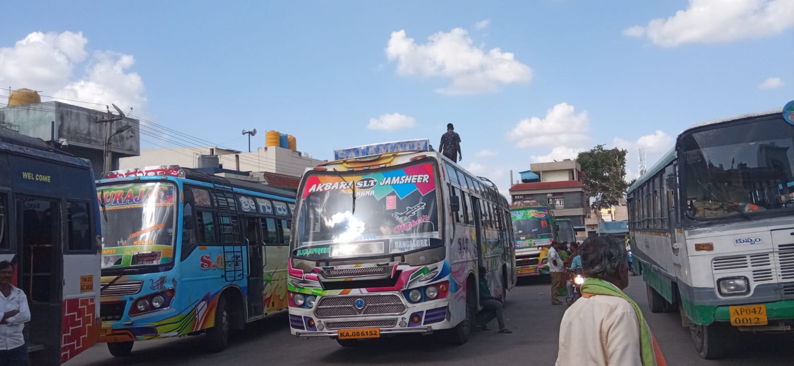 'ಶಕ್ತಿ' ಯೋಜನೆಯಿಂದ ಖಾಸಗಿ ಬಸ್ ಮಾಲೀಕರಿಗೆ ಸಂಕಷ್ಟ