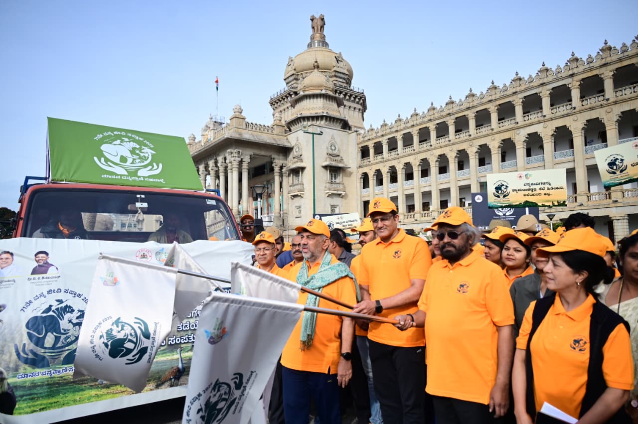 ವನ್ಯಜೀವಿ ಸಪ್ತಾಾಹಕ್ಕೆೆ ಚಾಲನೆ ನೀಡಿದ ಡಿಸಿಎಂ, ಅರಣ್ಯ ಸಚಿವ ವನ್ಯಜೀವಿಗಳೊಂದಿಗೆ ಸಹಬಾಳ್ವೆೆ ಇಂದಿನ ಅಗತ್ಯ: ಈಶ್ವರ ಖಂಡ್ರೆೆ