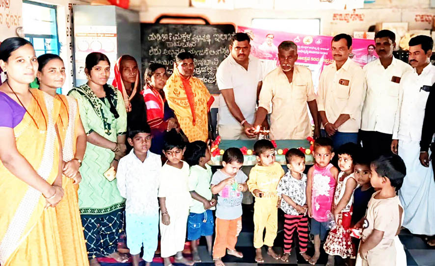 ಮಾವಿನಬಾವಿ ಅಂಗನವಾಡಿಯಲ್ಲಿ ಎಲ್‌ಕೆಜಿ - ಯುಕೆಜಿ ಆರಂಭ