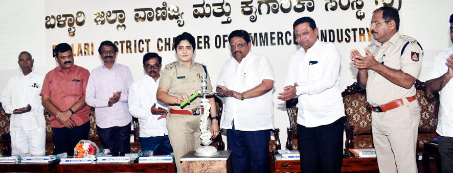 ಅಪರಾಧಗಳನ್ನು ನಿಯಂತ್ರಿಸಲು ಸಾರ್ವಜನಿಕರ ಸಹಕಾರ ಅಗತ್ಯ : ಎಸ್ಪಿ ಡಾ.ಶೋಭಾರಾಣಿ