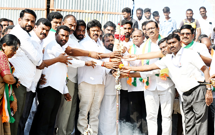 ಶಾಸಕರಿಂದ ಗ್ರಾಮ ಸಂಚಾರ, ಭೂಮಿ ಪೂಜೆ ಮೂಲಭೂತ ಸೌಲಭ್ಯ ಒದಗಿಸುವುದೆ ನನ್ನ ಗುರಿ - ದದ್ದಲ್