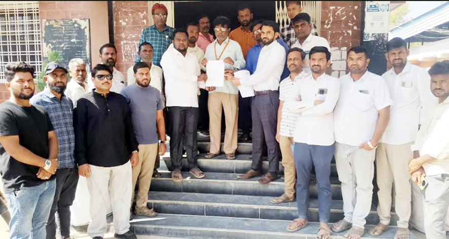 ಮಾನ್ವಿ : ರಾಜ್ಯದಲ್ಲಿ ಯುವ ಆಯೋಗ ಸ್ಥಾಪಿಸಲು ಯೂಥ್ ಮೂವ್‌ಮೆಂಟ್ ಮನವಿ