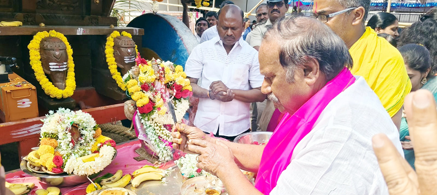 ಶ್ರೀಮಾತಾ ಲಕ್ಷ್ಮಮ್ಮ ದೇವಿ, ಕಾಳಿಕಾದೇವಿ ಅದ್ಧೂರಿ ರಥೋತ್ಸವ